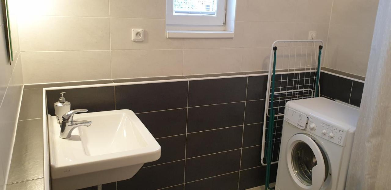 Apartman Bratislava City & Parking Exterior photo